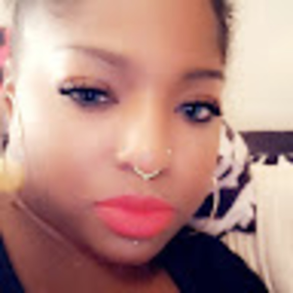 Meet your Posher, Cynithia